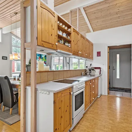 Hébergement de vacances 2 Bedroom Beautiful In V *